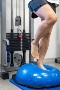 Ruolo della terapia combinata nella riabilitazione della caviglia